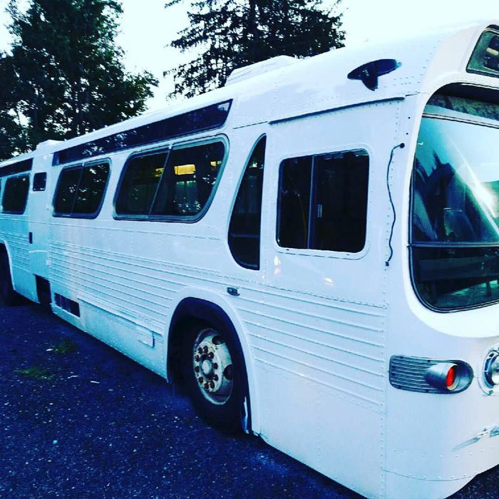 집으로 재탄생한 버스 | 인스티즈