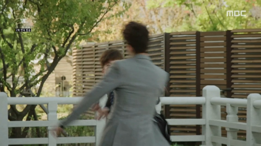 [돈꽃] 갑들이 서로 가지고 싶어 주먹다툼까지 하는 슈퍼을 '장혁'.jpg | 인스티즈