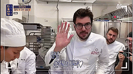 한식대첩 출연한 외국인 제자들이 해외에서 보내온 영상편지.gif | 인스티즈