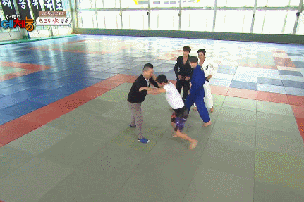 강호동 VS 이훈.GIF | 인스티즈
