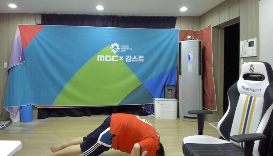 황의조 선수 발탁 책임져야 할겁니다! | 인스티즈