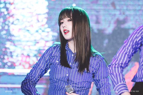 [여자친구] 크리스마스가 얼마남지 않아서 예린이 | 인스티즈