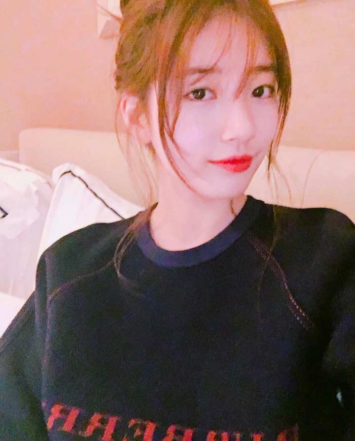 기분이 좋아서 올려보는 수지 | 인스티즈