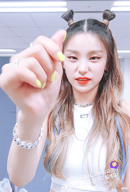 솔직히 좀 귀여운 ITZY 예지.jpgif | 인스티즈