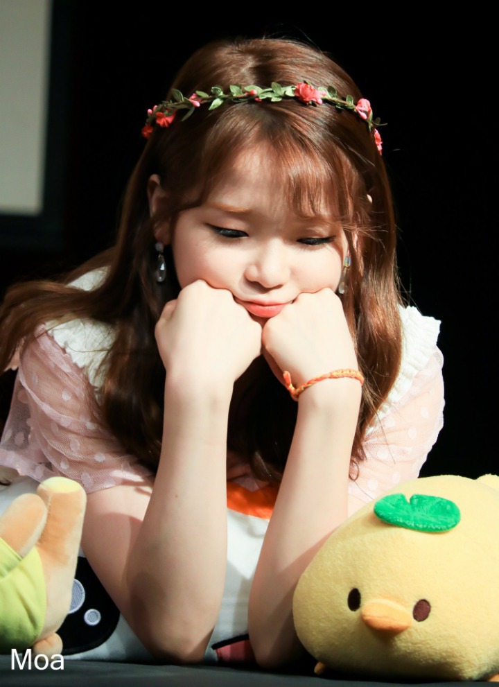 표정이 다양한 오마이걸 승희.jpg | 인스티즈