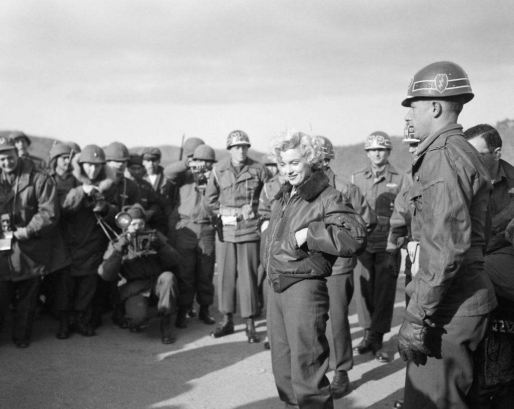 1954년2월 마릴린 먼로 한국공연 | 인스티즈
