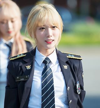 웬만해선 팬들 반응이 나쁠수가 없는 아이돌 컨셉 의상.gif | 인스티즈