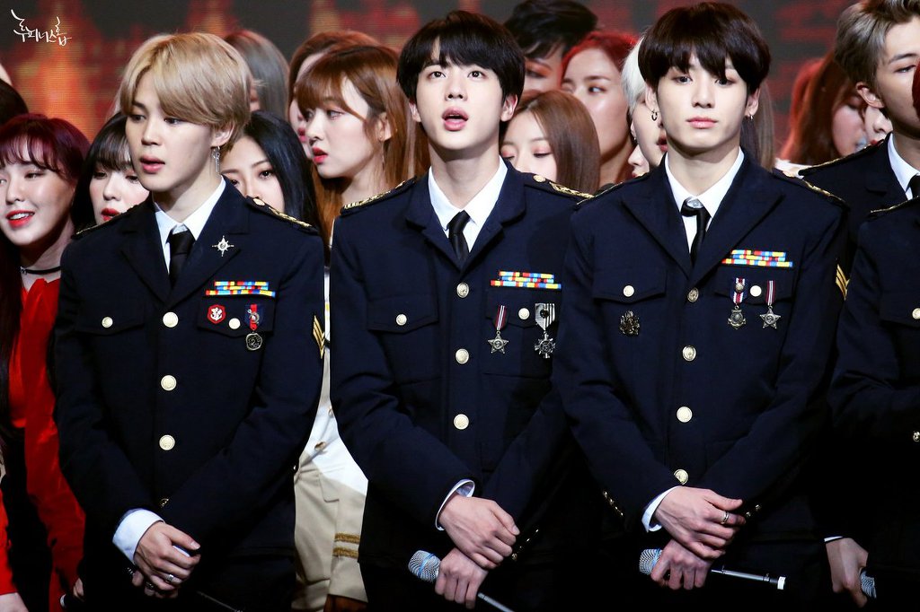 웬만해선 팬들 반응이 나쁠수가 없는 아이돌 컨셉 의상.gif | 인스티즈