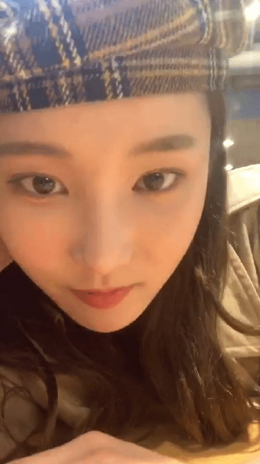 어제 3주년 기념 인스타 라이브한 모모랜드 연우(2).gif | 인스티즈
