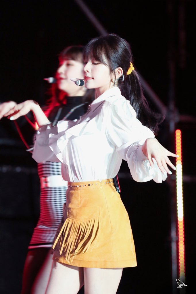 아이린 앞머리 + 포니테일 조합.jpg | 인스티즈
